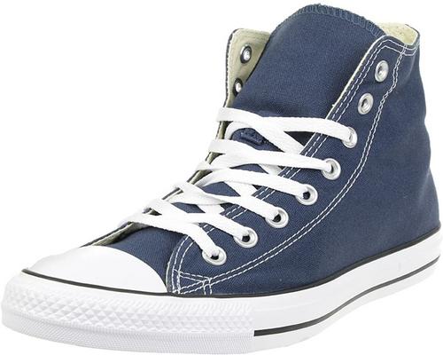 une Paire De Basket Converse Chuck Taylor All Star Core Hi