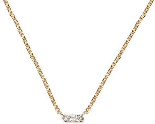 un Collier Chaine Fin En Plaqué Or