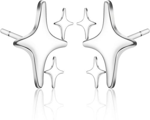 une Paire De Boucles D'Oreilles Étoile En Argent