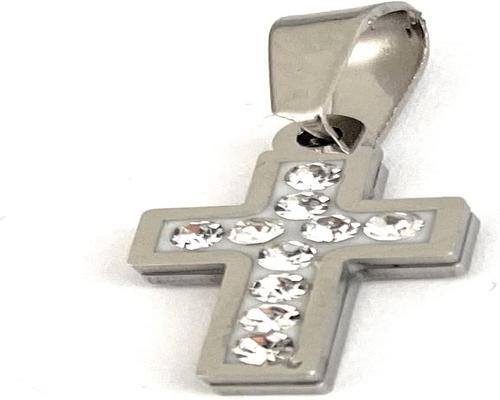 un Pendentif Croix Moda Mavilla