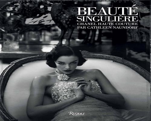 un Accessoire Chanel Haute Couture