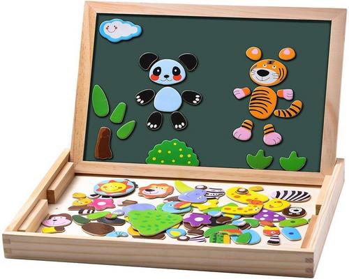 un Puzzle Magnétique En Bois