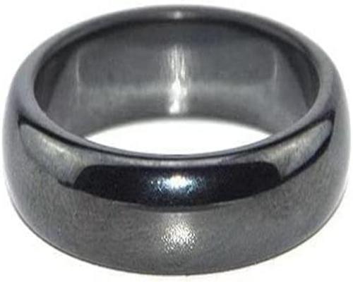 une Bague D'Hématite Magnétique