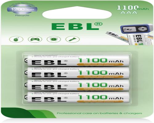 un Lot De 4 Piles Rechargeables Aaa