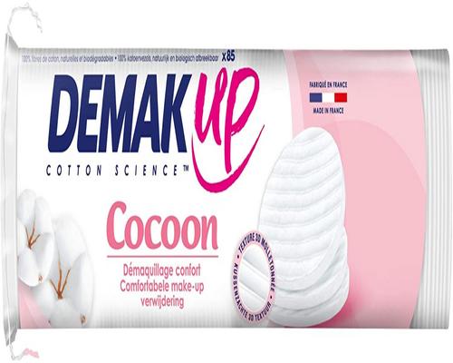 a Demak&#39;Up Cocoon Cleanser