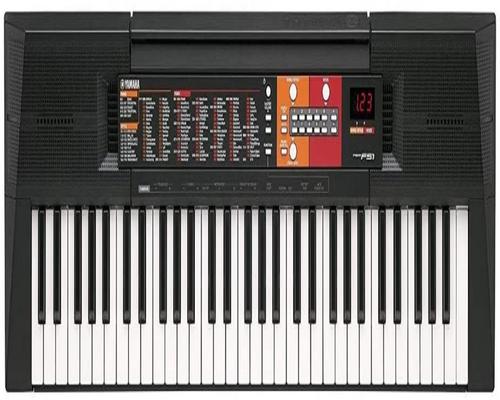 um teclado Yamaha Psr-F51
