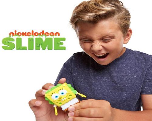 un gioco Spongebob Cubi modello casuale
