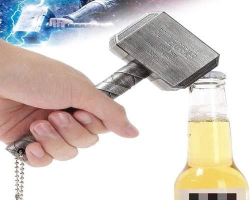 ένα ρομπότ Wikea ανοιχτήρι μπουκαλιών Thor&#39;s Hammer Marvel Avengers Style