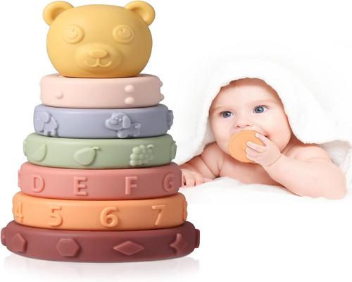 un Gioco Torre impilabile Oderra Baby 6 mesi
