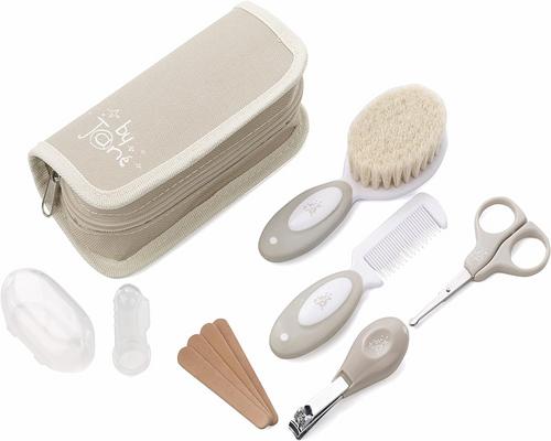 un kit per la cura del bambino