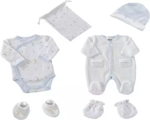 un kit nascita da tre chili e sette