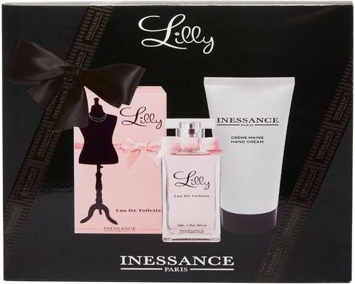 una caja de Inessance Paris