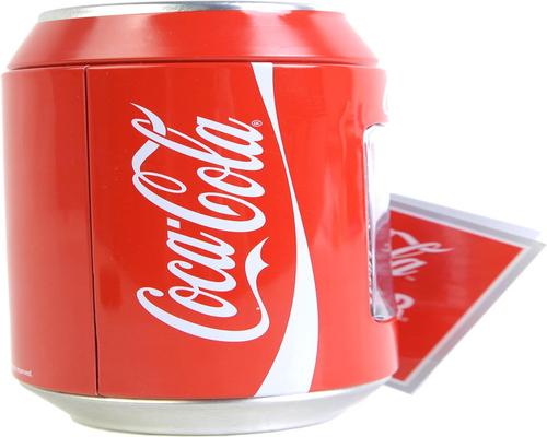 Un juego de bálsamo labial de Coca-Cola