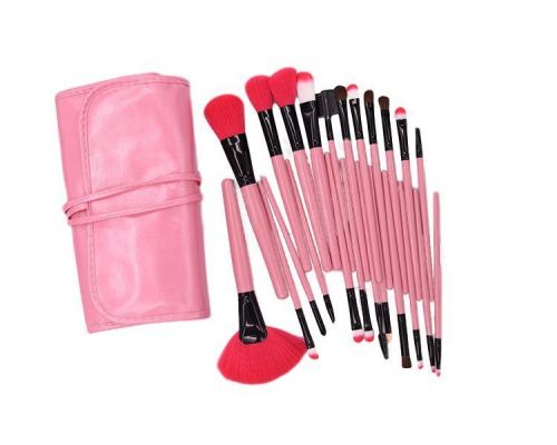 um kit de maquiagem com 24 pincéis e bolsa de couro rosa falso